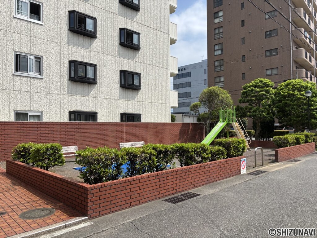 パスコGM新　敷地内公園