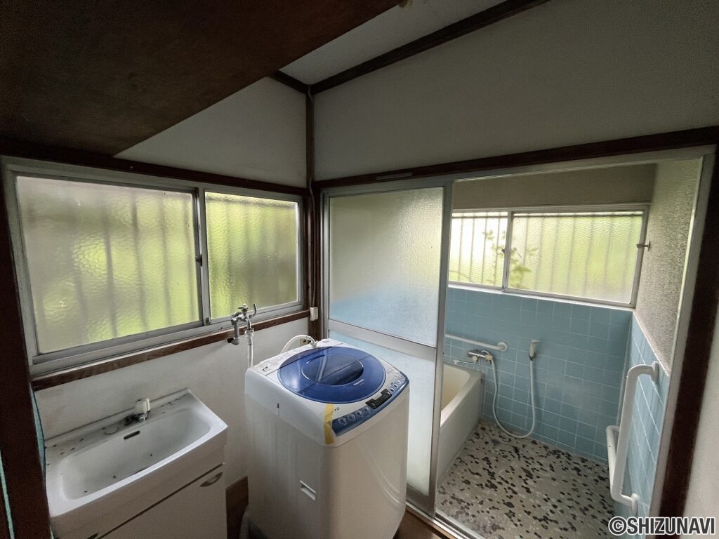 田方郡函南町平井　中古住宅の画像