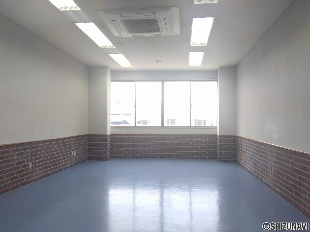 2階　テナント