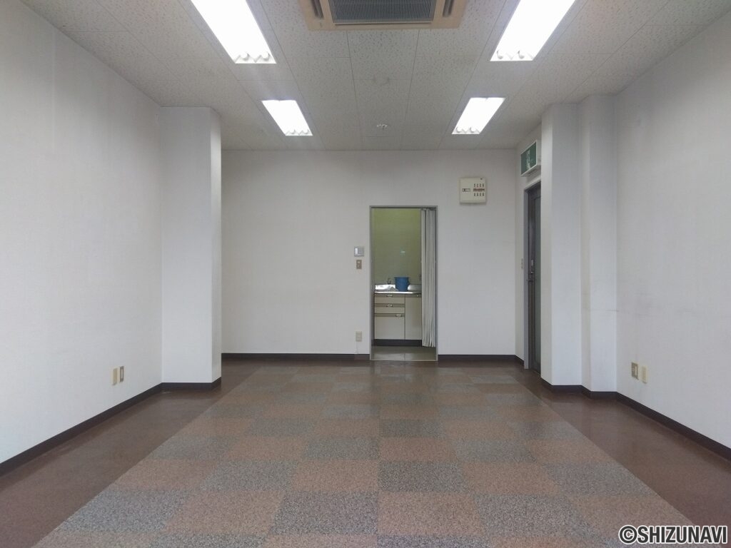 4階　テナント