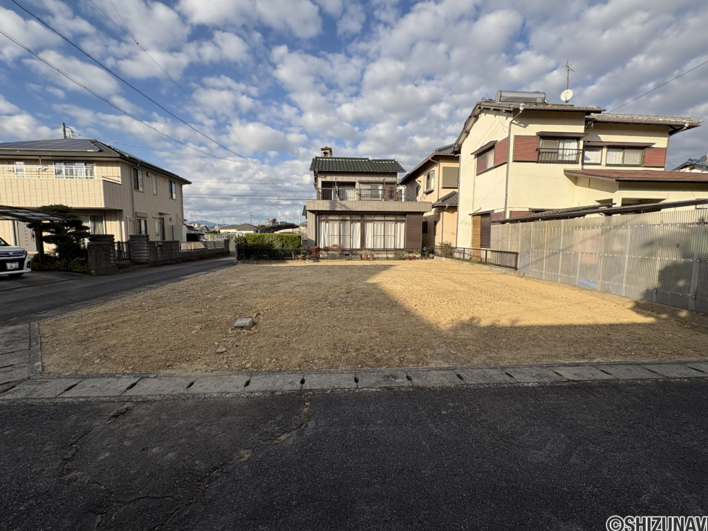 建築条件はございません。