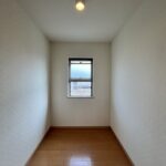 2階WIC3帖は収納能力抜群です！