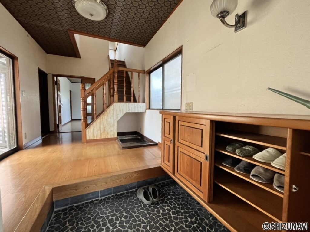 有玉南　中古戸建　玄関