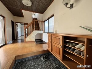 有玉南　中古戸建　玄関