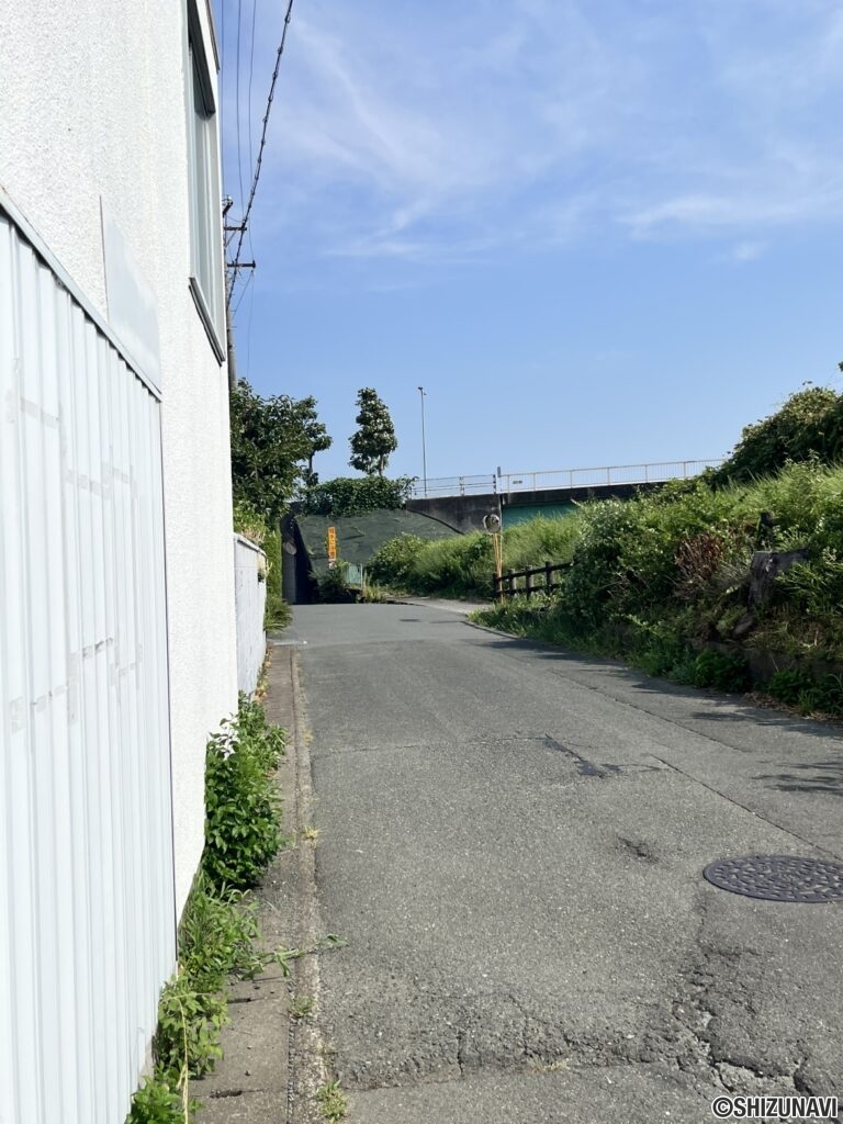 有玉南　中古住宅　前面道路
