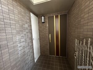 ディークラディア清水駅前　玄関