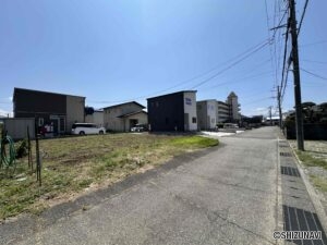 前面道路幅もストレスを感じない幅員です。