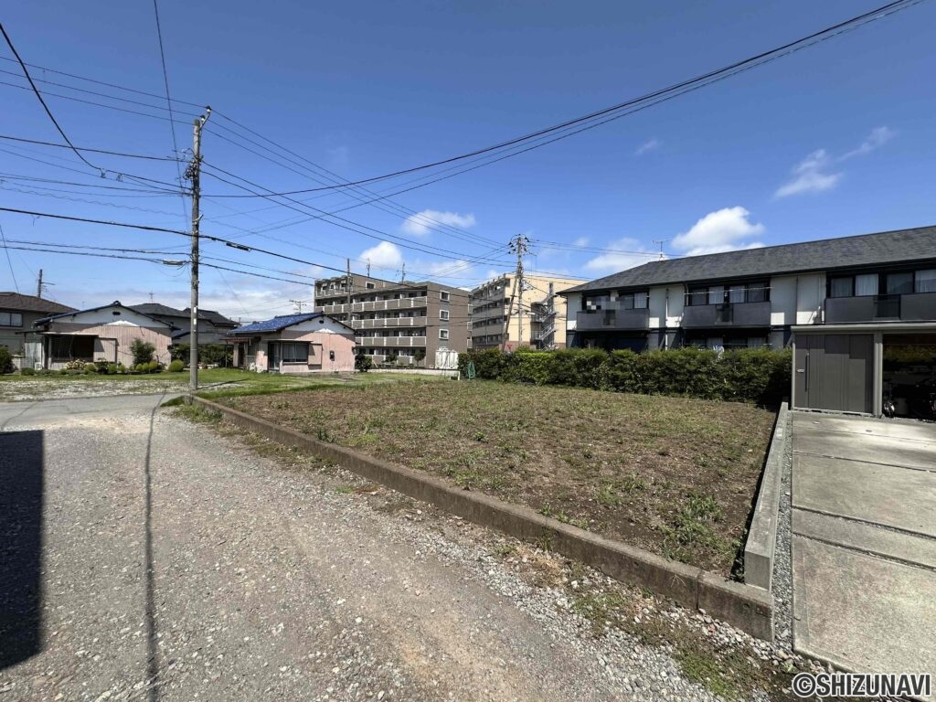 整形地につき建物の配置計画が立てやすい土地です。