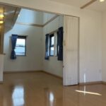 リビングダイニング別角度から撮影です。