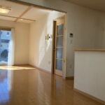 リビングダイニング別角度から撮影です。