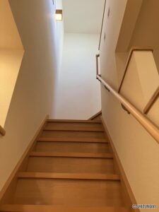 1階階段部分の写真です。