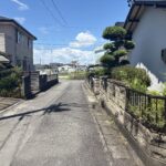 西側前面道路です。