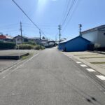 前面道路（北西→南東）