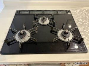 コンロは3口です。