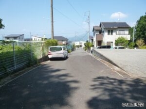 西面道路　南から北