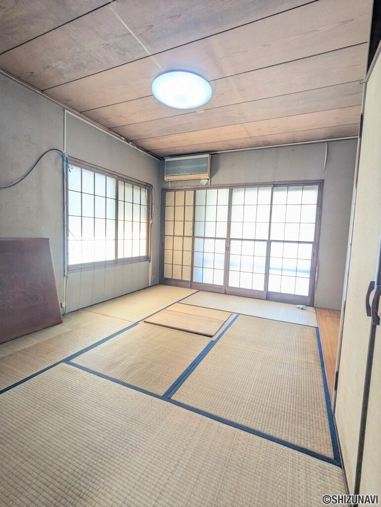 静岡市　清水区三保1500-27　室内