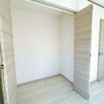 2階東側8帖洋室収納