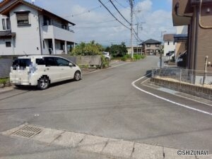 富士宮市山本　中古住宅　前面道路