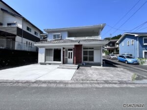 【リフォーム済】袋井市宇刈　4SLDK　26.5帖の広々としたリビングの物件画像