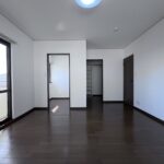 2階東側洋室　9帖あり広々としています。