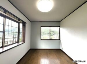 2階6帖洋室