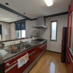 キッチンは上水道・井戸水が使えます。