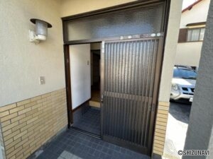 入山瀬玄関