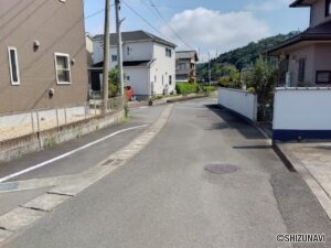富士宮市山本　中古住宅　前面道路