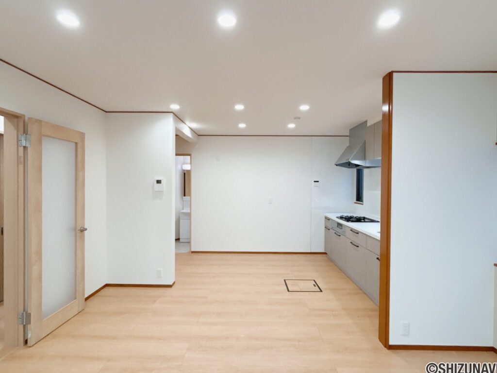 カチタス　三輪　リビング南側より