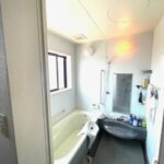 今泉6丁目　3階建てインナーガレージ付き５ＬＤＫ　大手ハウスメーカー建築の中古建ての画像