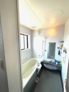 今泉6丁目　3階建てインナーガレージ付き５ＬＤＫ　大手ハウスメーカー建築の中古建ての画像