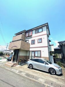 今泉6丁目　3階建てインナーガレージ付き５ＬＤＫ　大手ハウスメーカー建築の中古建ての物件画像