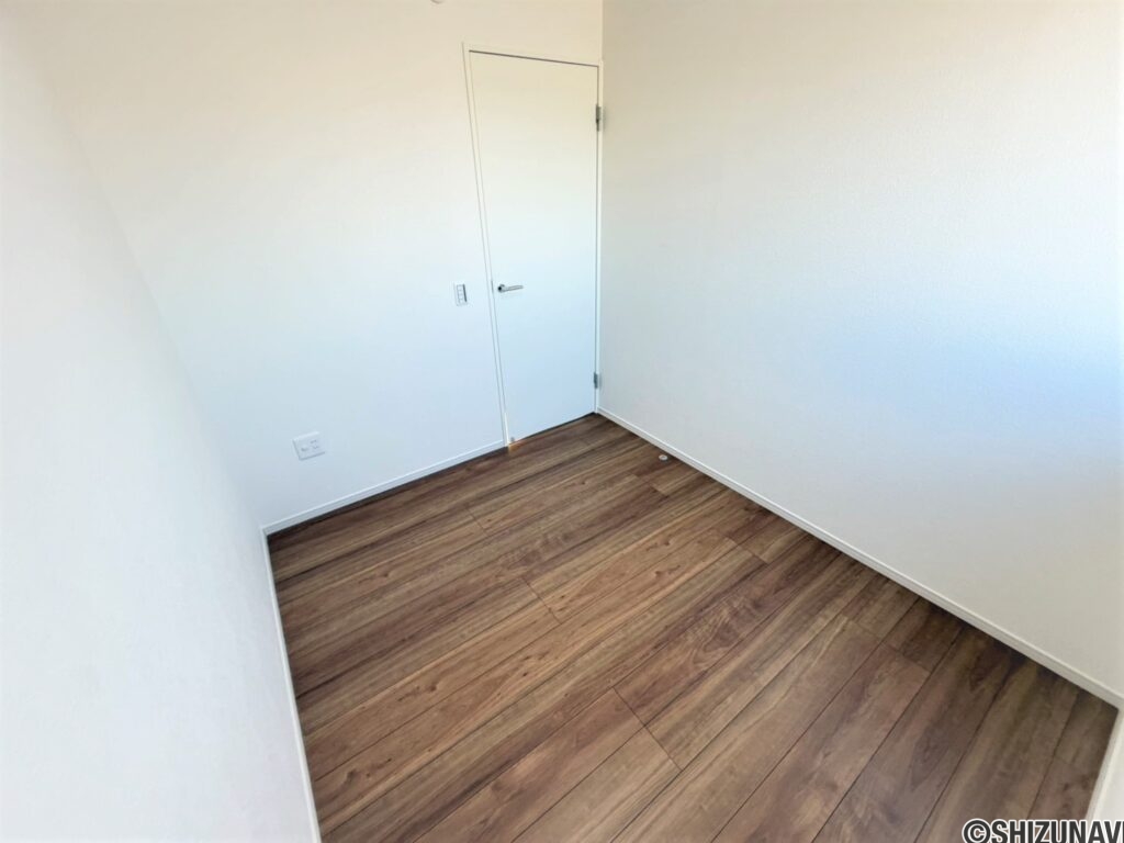 １号棟　北中洋室