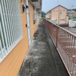 玄関前の廊下です