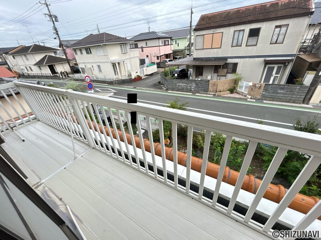 【バルコニー】