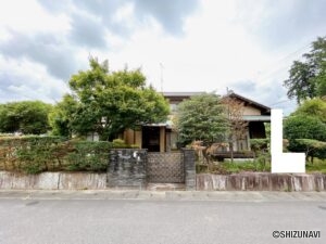 菊川市柳3丁目　5SLDK　中古住宅の物件画像