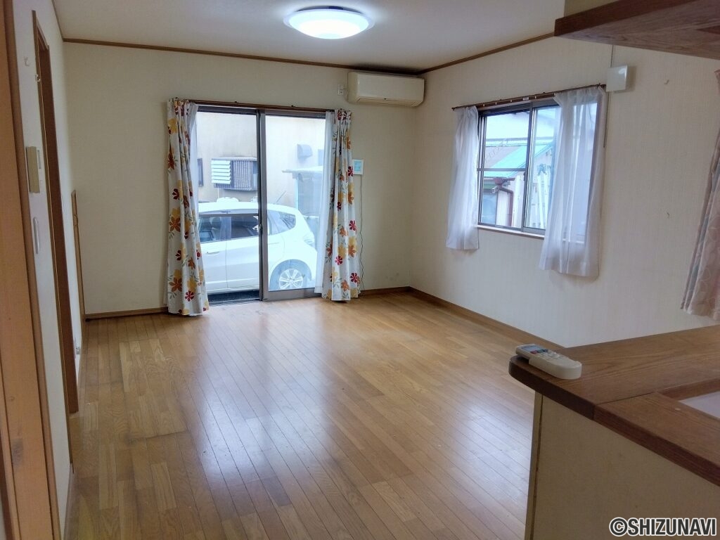 富士市川成島　中古住宅　室内