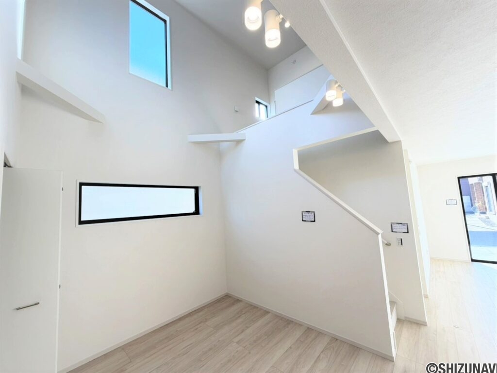 ２号棟　吹き抜け