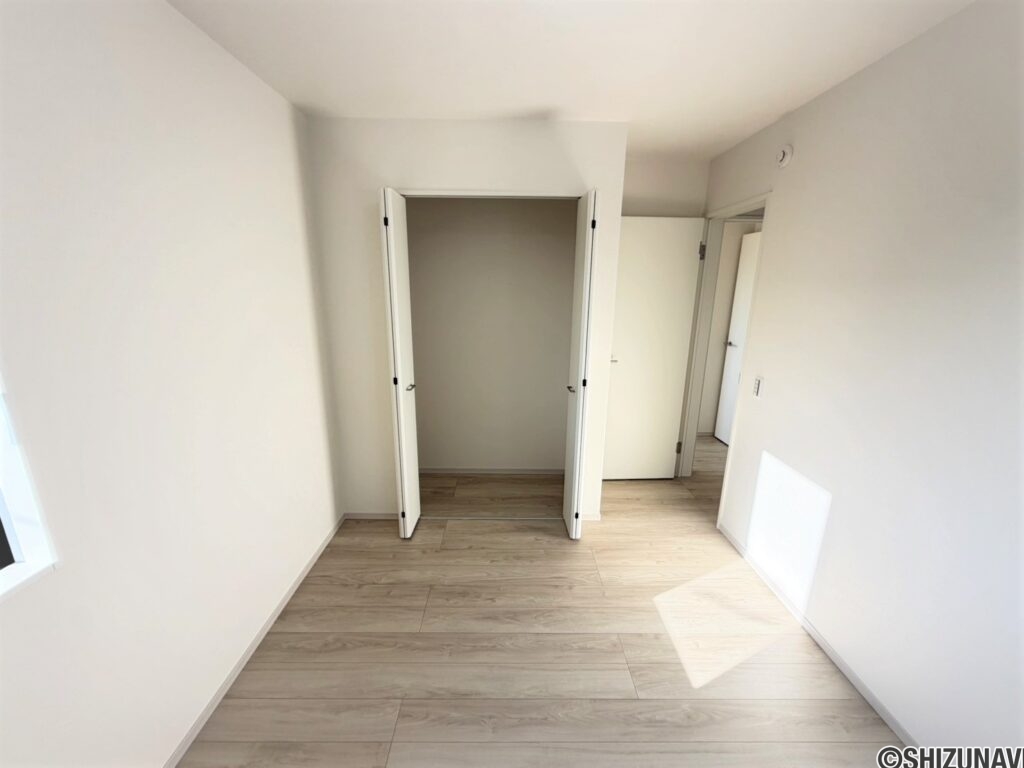 ２号棟　南西洋室