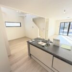 ２号棟　リビング吹き抜け＋すっきりとした内装で開放感抜群♪