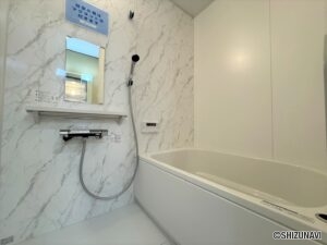 浴室は新品に交換済みです♪