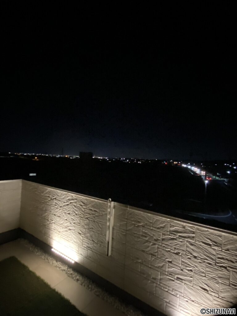 浜松市浜名区根堅　4LDK　屋上ジャグジー＆車庫完備　築8年の中古住宅の画像