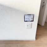 １号棟・２号棟　膝高のコンセント