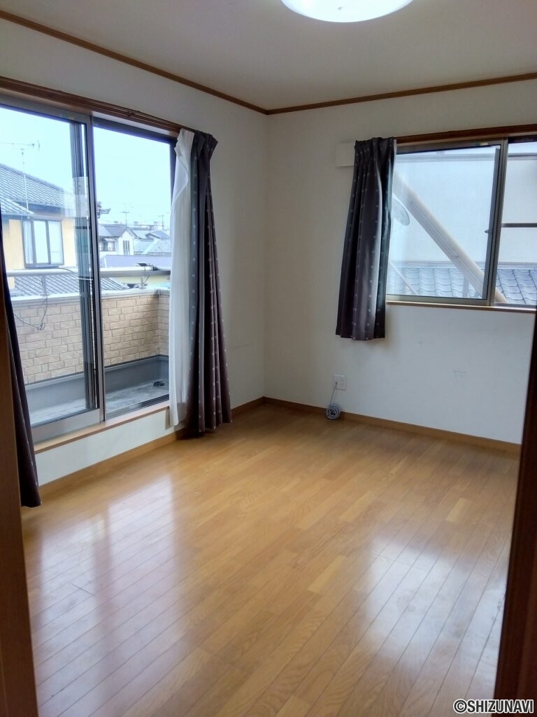 富士市川成島　中古住宅　室内