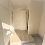 ２号棟　玄関余裕のある玄関スペース