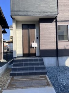 エントランス　外観