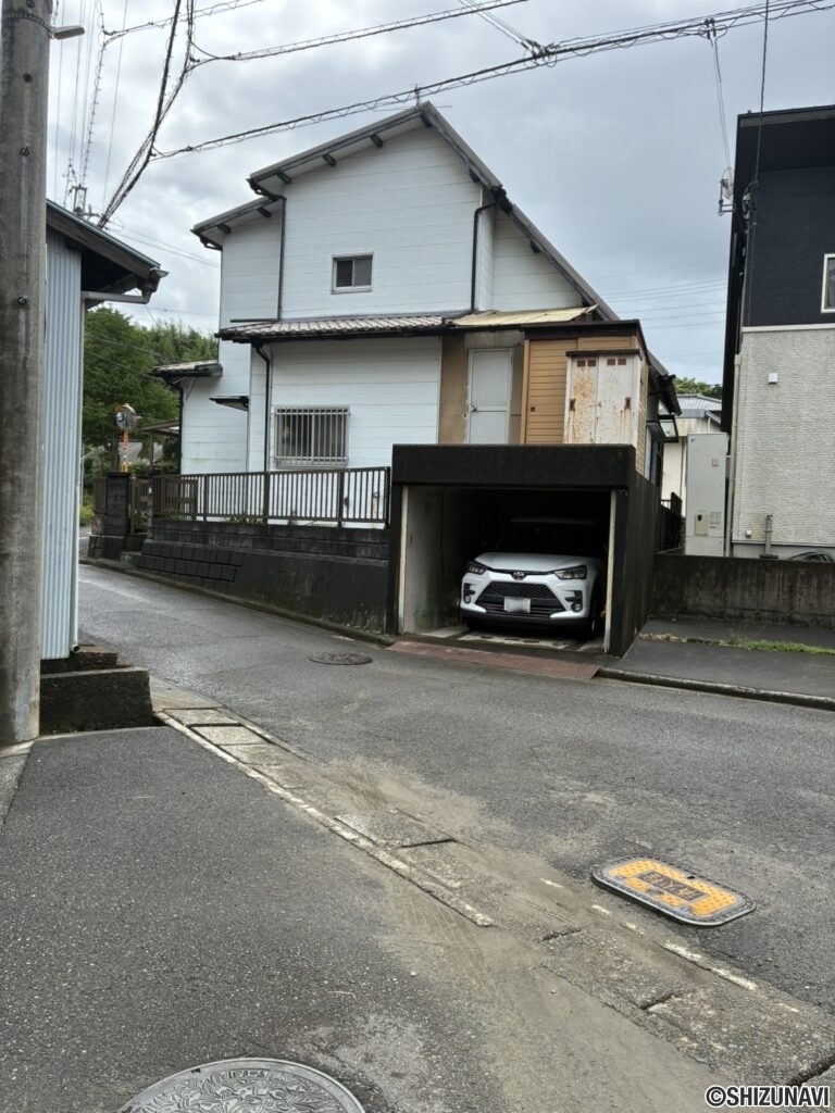 静岡市清水区草薙　中古住宅の画像