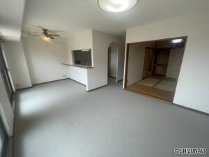 エンゼルハイム富士参番館　5階　3LDKの画像