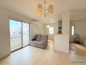 駿河区中吉田の中古住宅の画像