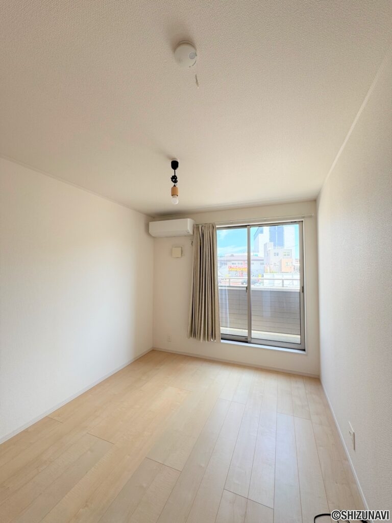 駿河区中吉田の中古住宅の画像